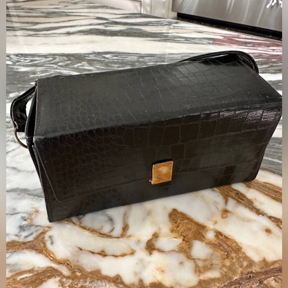 Antique1920s Helena Rubinstein leather cosmetic travel case with original items. - Picture 2 of 15